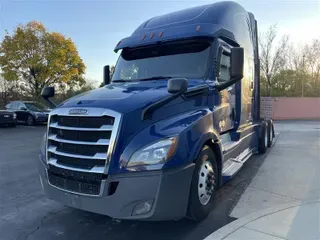 2019 FREIGHTLINER CA126