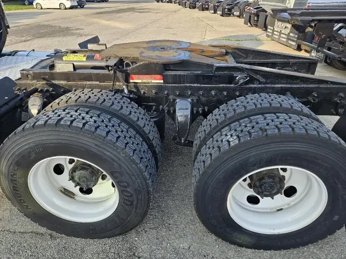2015 FREIGHTLINER CASCADIA