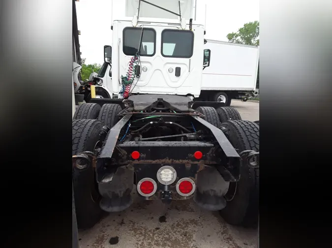 2017 FREIGHTLINER/MERCEDES CASCADIA 125