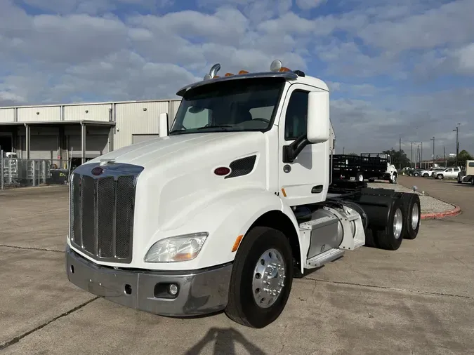 2017 Peterbilt 579db9229bd587c5dcc1ea55a600348387e