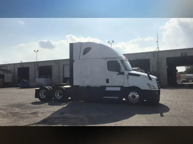 2021 Freightliner Cascadia