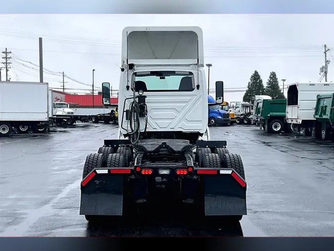 2019 INT LT625 6x4