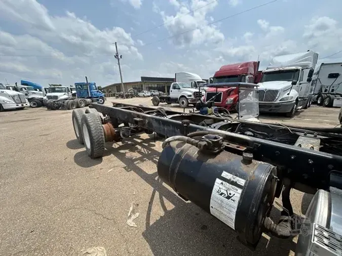 2005 MACK GRANITE CV713