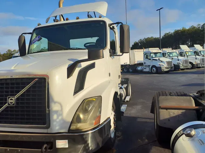 2016 VOLVO VNL42TRACTOR