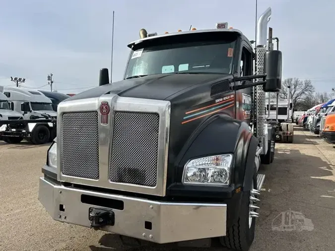 2015 KENWORTH T880