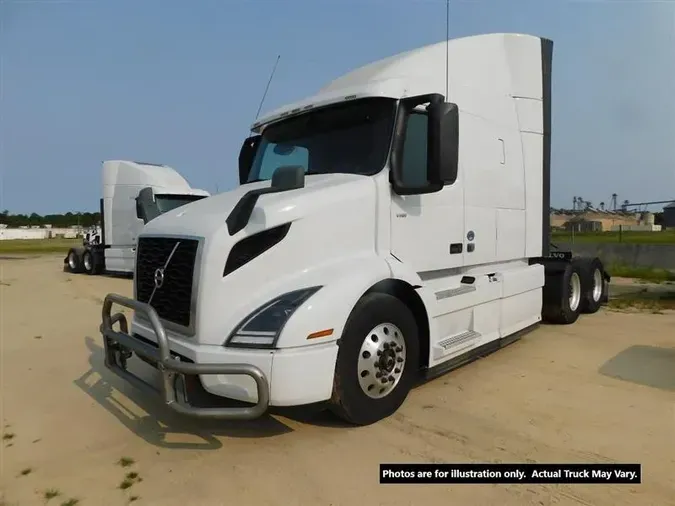 2019 VOLVO VNR640