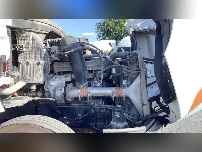 2020 Freightliner Cascadia 126