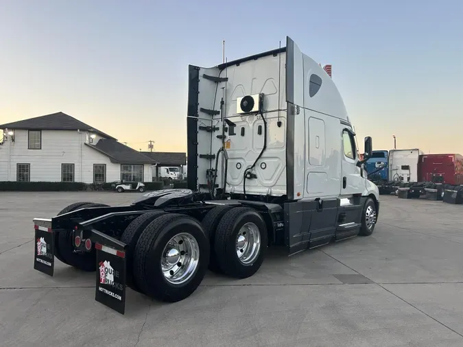 2021 Freightliner Cascadia