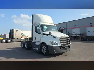 2019 Freightliner Cascadia 126