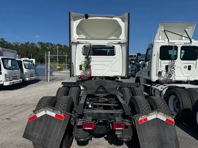 2020 NAVISTAR INTERNATIONAL LT625 DAYCAB T/A