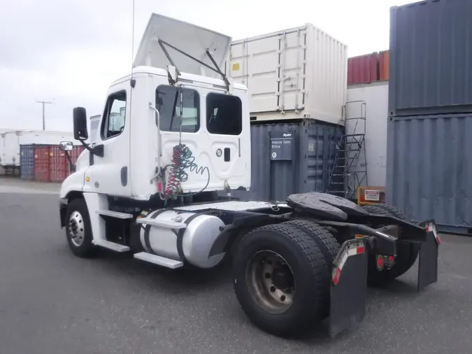 2016 FREIGHTLINER/MERCEDES CASCADIA 125