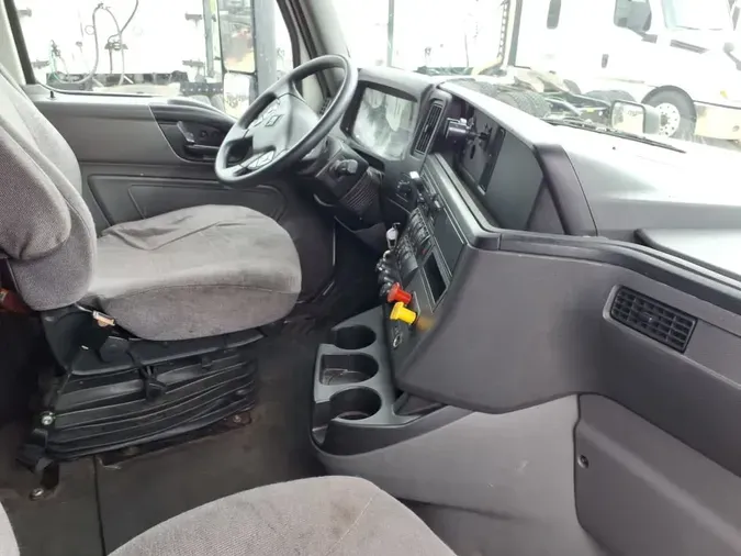 2020 NAVISTAR INTERNATIONAL LT625 SLPR CAB
