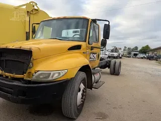 2013 INTERNATIONAL DURASTAR 4300