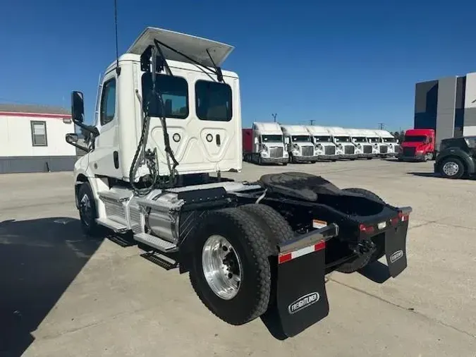 2023 Freightliner Cascadia