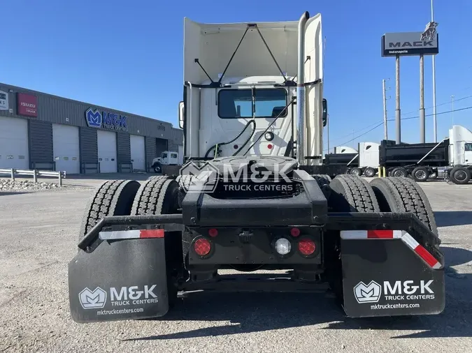 2018 MACK CXU613