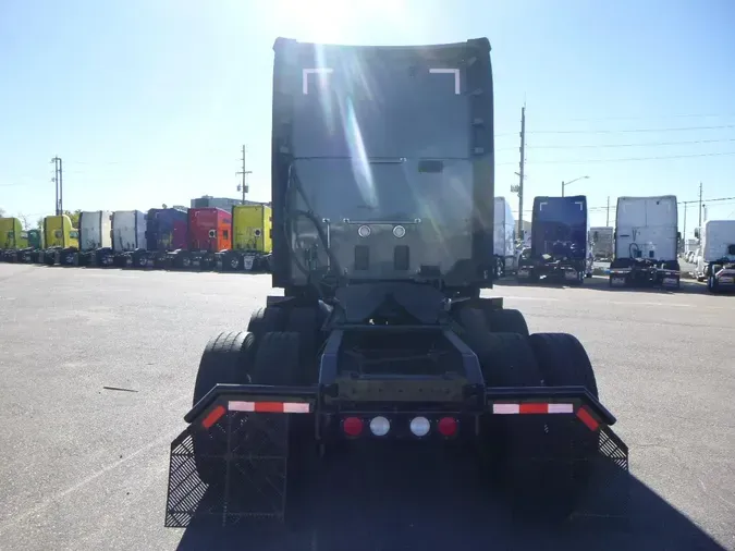 2023 Kenworth T680