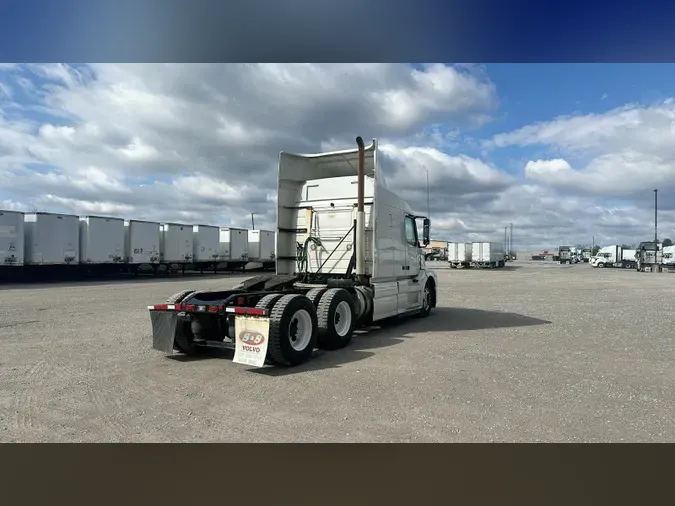 2016 Volvo VNL 740