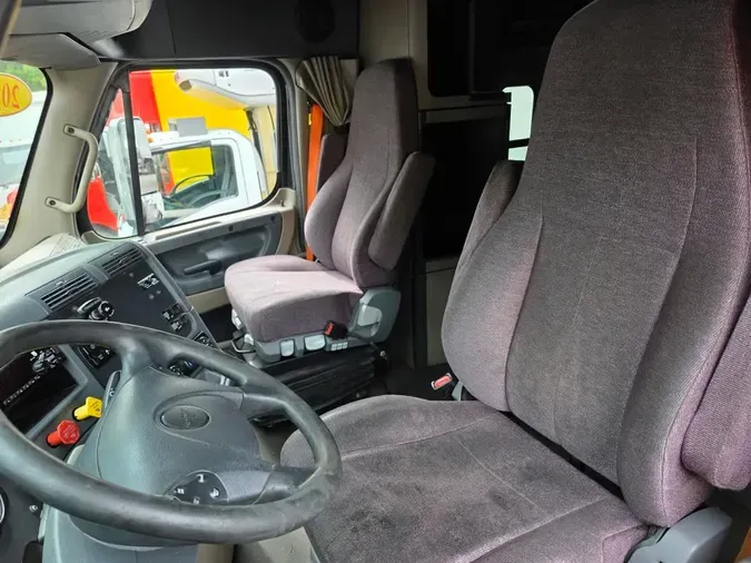 2020 FREIGHTLINER CASCADIA 125