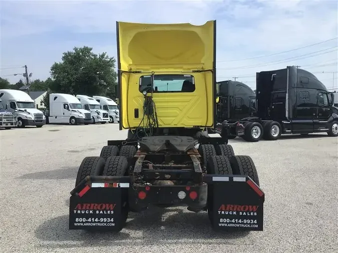 2018 INTERNATIONAL RH613