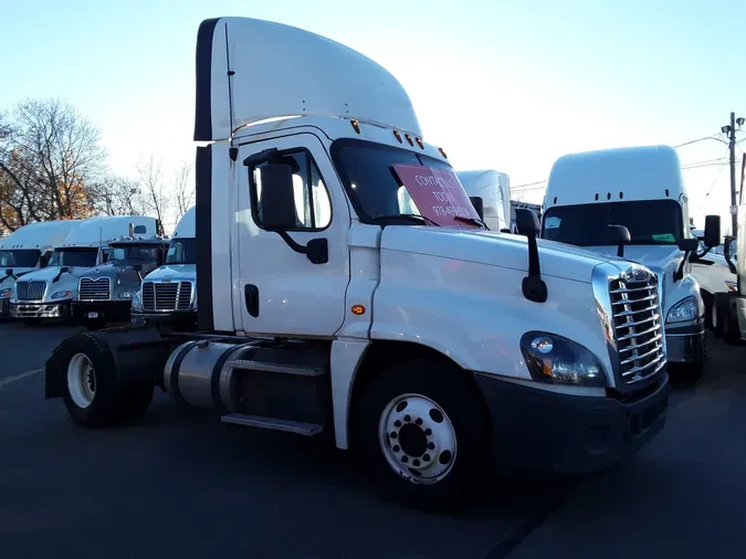 2018 FREIGHTLINER/MERCEDES CASCADIA 125