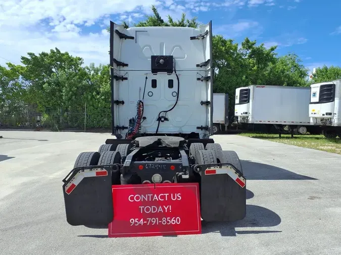 2017 FREIGHTLINER CASCADIA 125