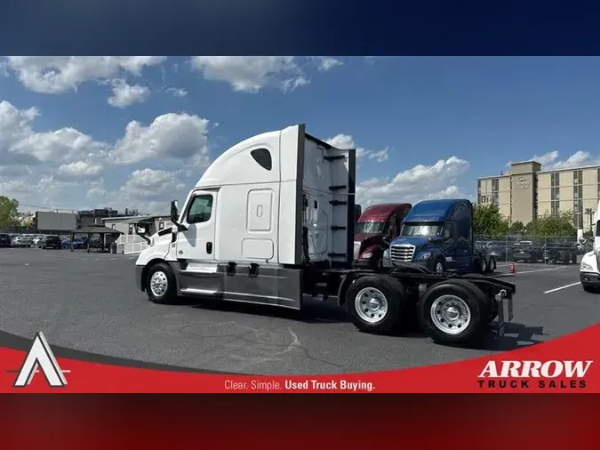 2020 FREIGHTLINER CA126