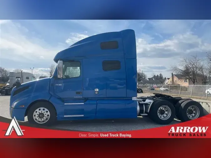 2020 VOLVO VNL760