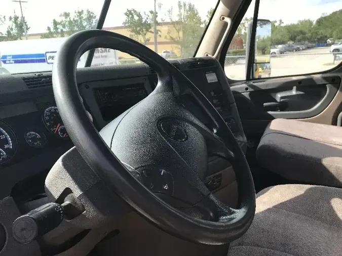 2016 FREIGHTLINER X12564ST