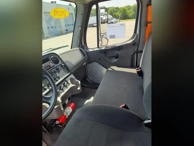 2020 FREIGHTLINER/MERCEDES M2 106dbd1b4d6f8a011093d754e0ea84305b0