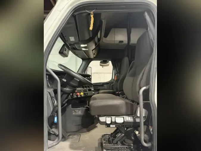 2023 FREIGHTLINER/MERCEDES NEW CASCADIA PX12664dbd35add91826a757d61dd314e86a89a
