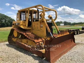 2004 Caterpillar D6R