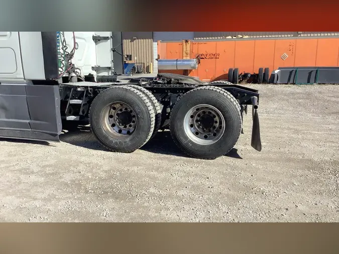 2022 Freightliner Cascadia 126