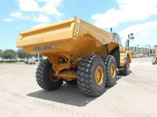 2020 CATERPILLAR 725C2
