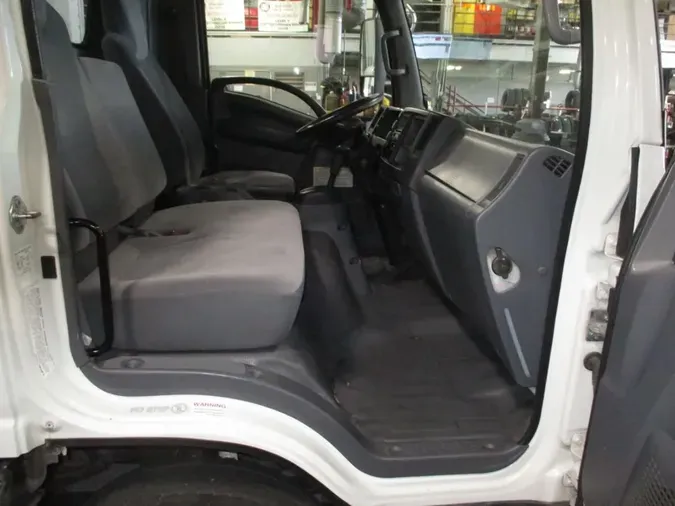 2018 ISUZU NPR HD