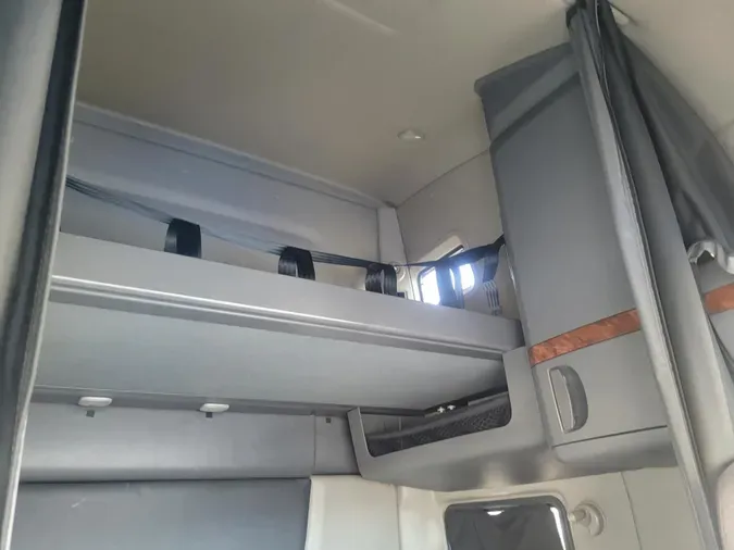 2022 International LT625