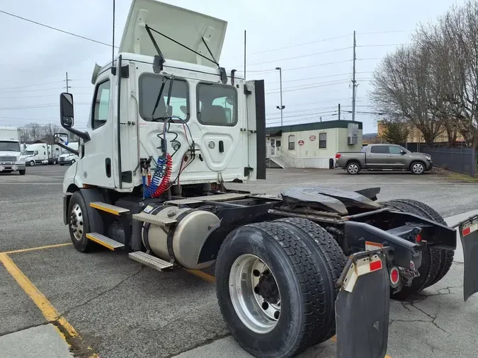 2020 FREIGHTLINER/MERCEDES NEW CASCADIA 116