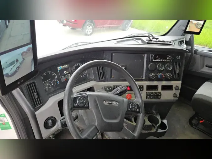 2020 Freightliner Cascadia