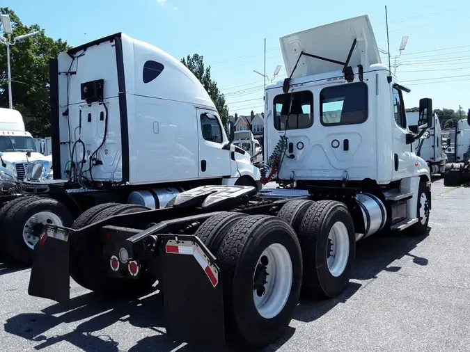 2018 FREIGHTLINER CASCADIA 125dbf00c6cff885851214933af3d0ca783