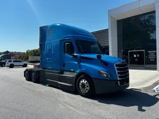 2021 Freightliner Cascadia 126