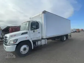 2015 HINO 268