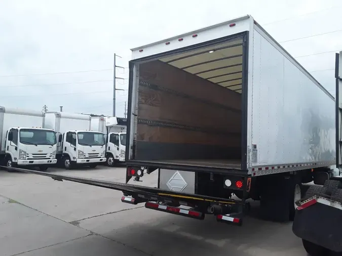 2019 FREIGHTLINER M2 106