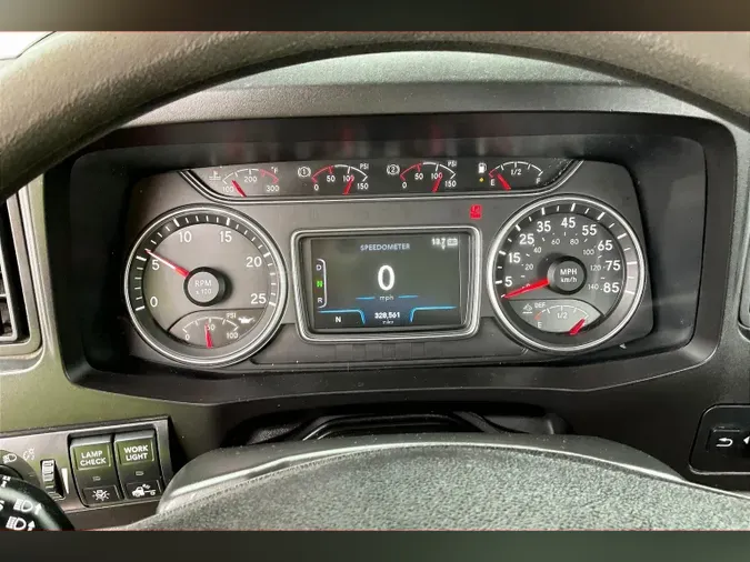 2019 INT LT625 6x4