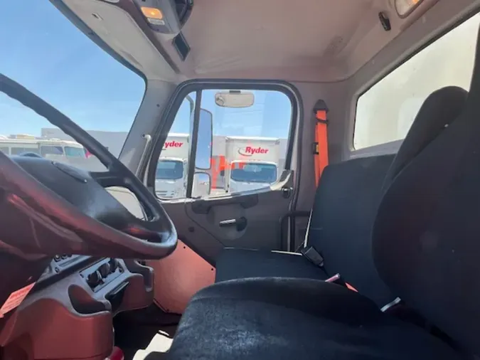 2019 FREIGHTLINER M2 106
