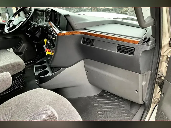 2021 INT LT625 6x4