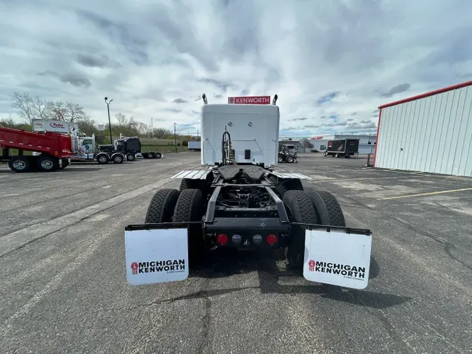 2020 Kenworth T880