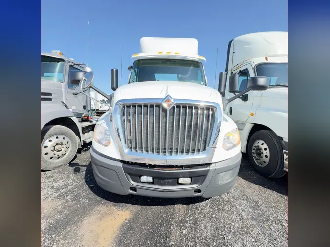 2018 NAVISTAR INTERNATIONAL LT625 DAYCAB T/A