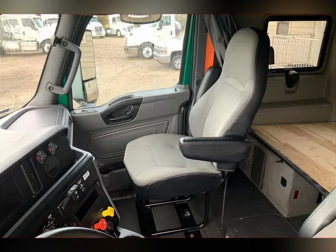 2021 INT LT625 6x4