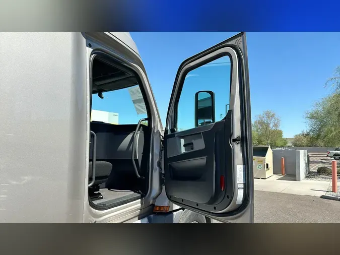 2020 Freightliner Cascadia