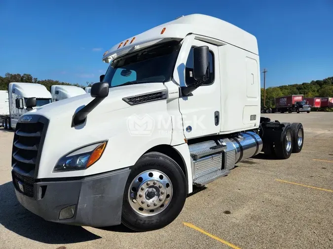 2022 FREIGHTLINER Cascadia 126dbff9cd13810b6c0df4bbb5be92a051d