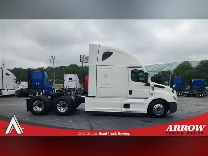 2021 FREIGHTLINER CA126